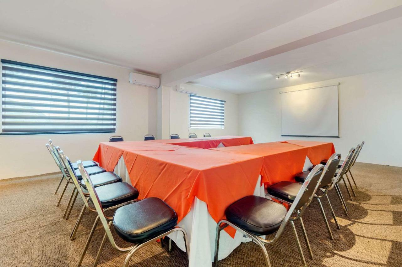 Quality Inn Piedras Negras Εξωτερικό φωτογραφία